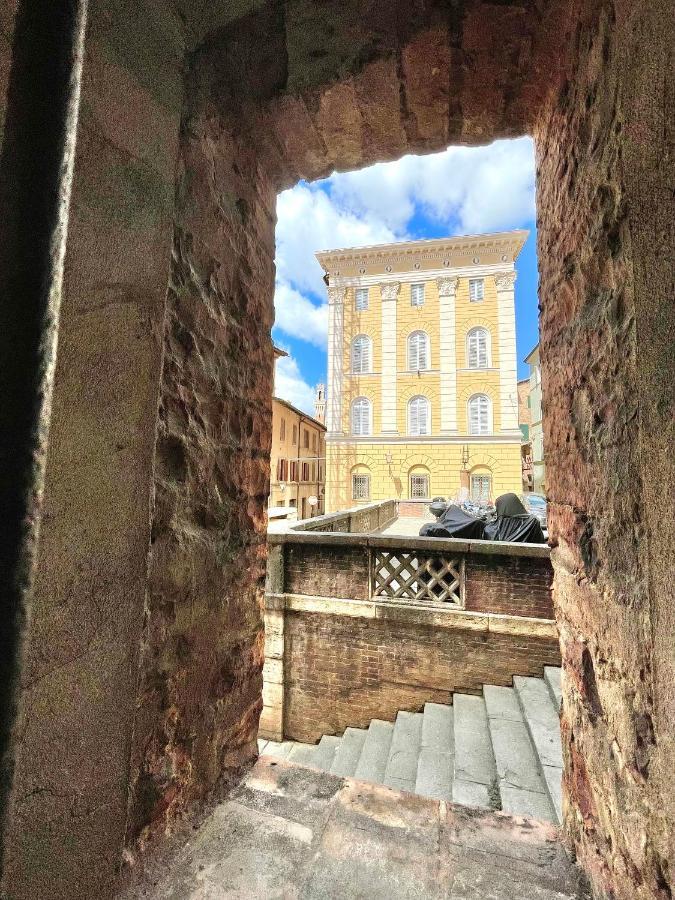 B&B Le Camere Di Livia เซียนา ภายนอก รูปภาพ