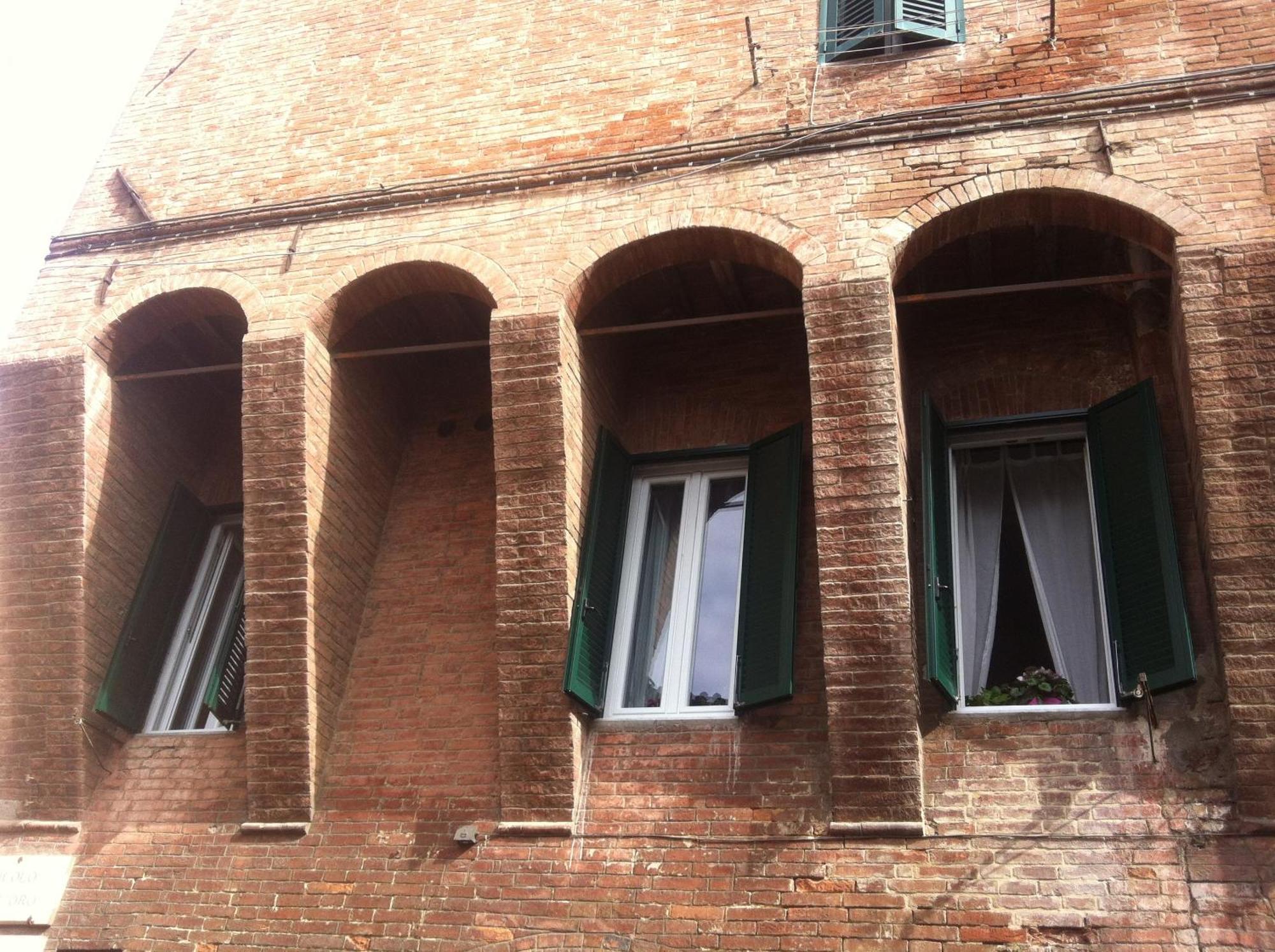 B&B Le Camere Di Livia เซียนา ภายนอก รูปภาพ
