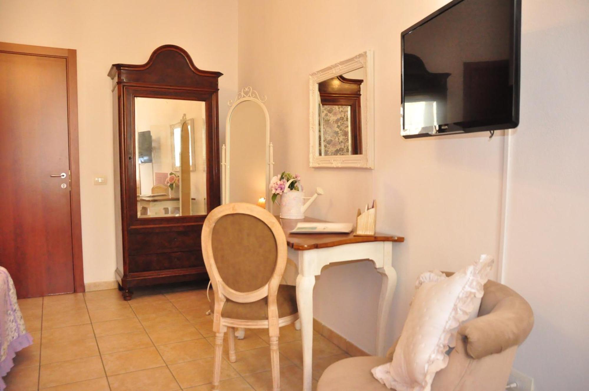 B&B Le Camere Di Livia เซียนา ภายนอก รูปภาพ